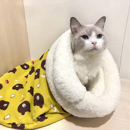 Cozy Cat Sleeping Bag – Soft, Fluffy, and Comfortable Nest for Kittens and Puppies - FureverPawPrint